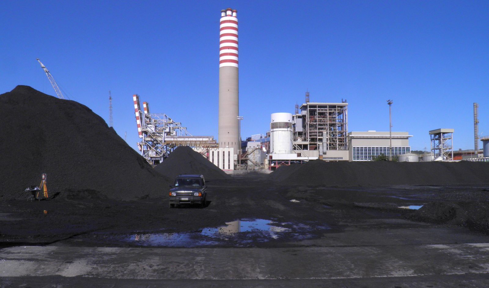 Immagine per Riconversione della centrale di Monfalcone, reazione contraria di associazioni e politica